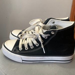 Women's size 5 fake converse. Used for 2 dance shows